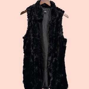 French Laundry Women's Black Faux Fur Lined Vest